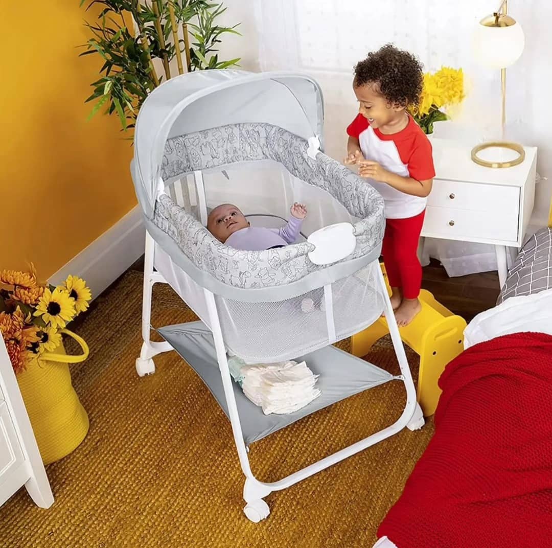 Disney winnie bassinet
