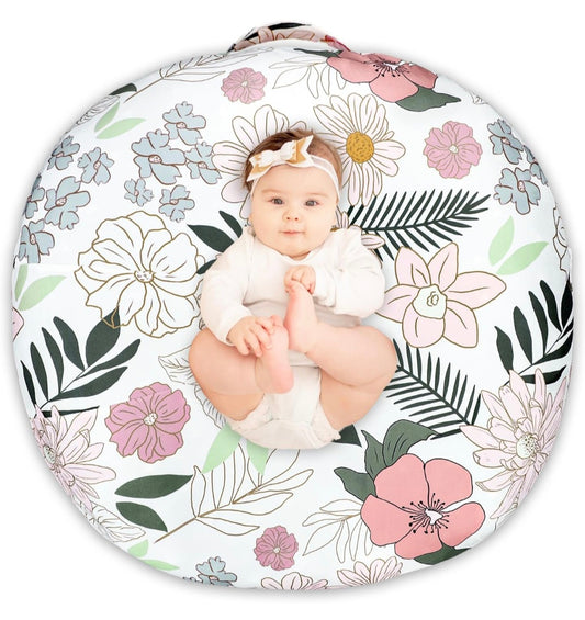 Baby lounging itẹ-ẹiyẹ