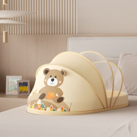 Baby niya ibusun pẹlu net