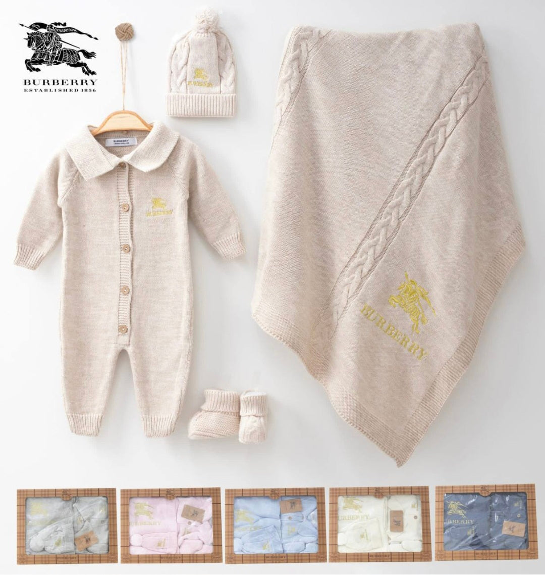 Apẹrẹ christening ṣeto