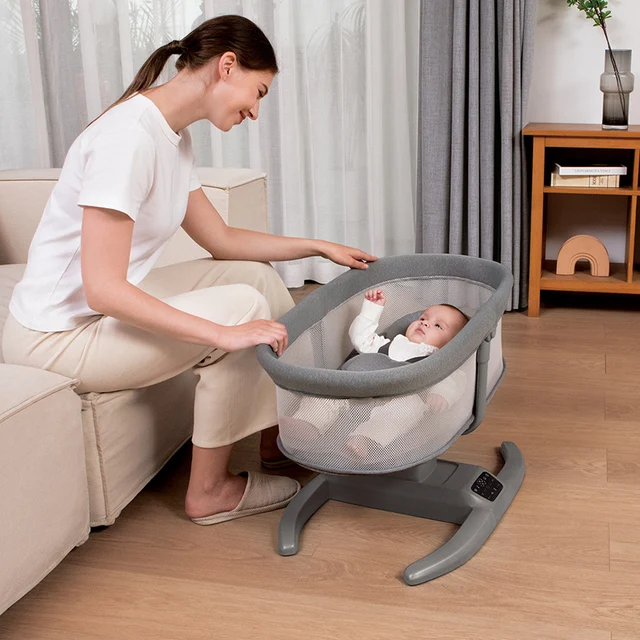 New mastela gliding Bassinet
